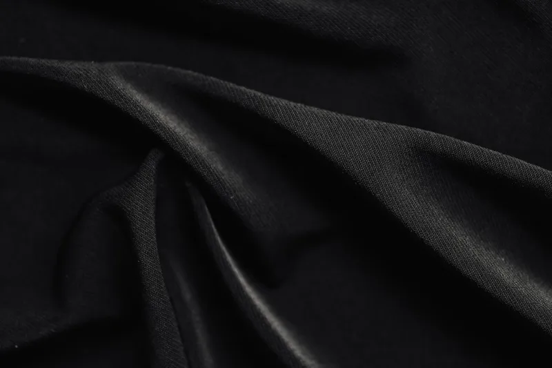 Pure Is the New Premium: How High-End Fashion Finally Broke Up with Blends